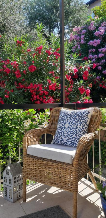 Villa Sul Lago Con Pontile Privato A Brenzone Sul Garda - Unique And Exclusive ภายนอก รูปภาพ