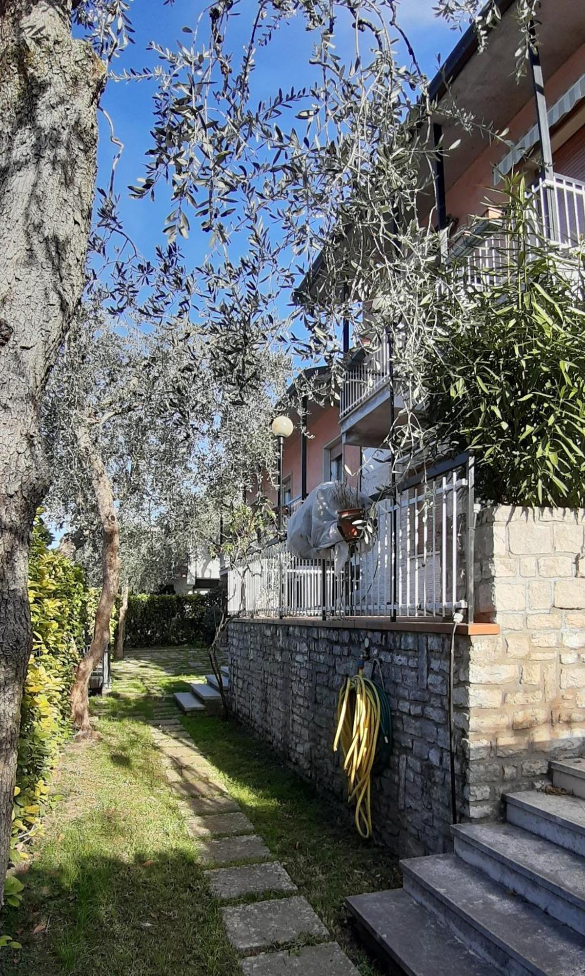 Villa Sul Lago Con Pontile Privato A Brenzone Sul Garda - Unique And Exclusive ภายนอก รูปภาพ