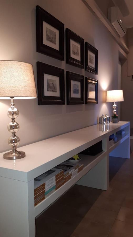 Villa Sul Lago Con Pontile Privato A Brenzone Sul Garda - Unique And Exclusive ภายนอก รูปภาพ