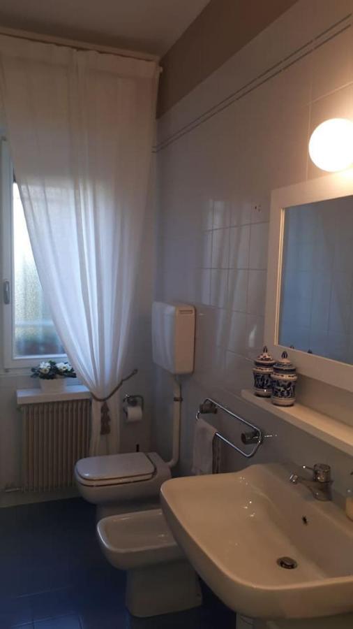 Villa Sul Lago Con Pontile Privato A Brenzone Sul Garda - Unique And Exclusive ภายนอก รูปภาพ